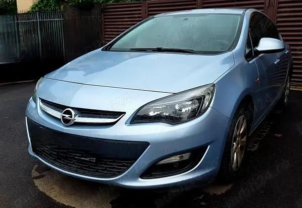 Utilizat 2017 Opel Astra Berlinǎ | 8.000 EUR - Imagine 1/4