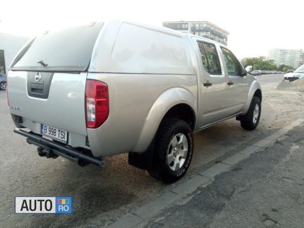 Second-hand Nissan Navara 171 CP (125 kW) 2007 Argintiu Pickup