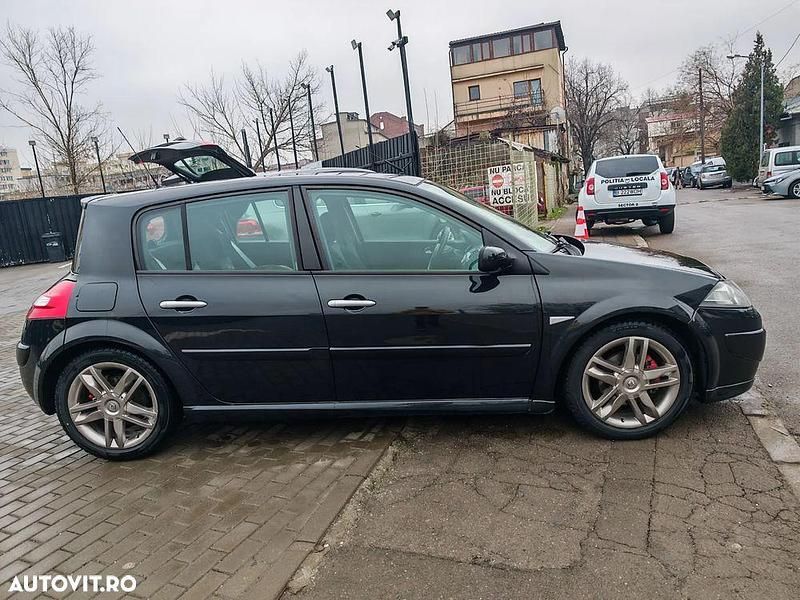Second-hand Renault Mégane II GT 150 CP (110 kW) 2007 Culoarenegru Hatchback