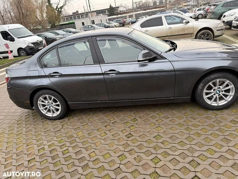 Second-hand BMW 320 190 CP (139 kW) 2015 Culoaregri Berlinǎ