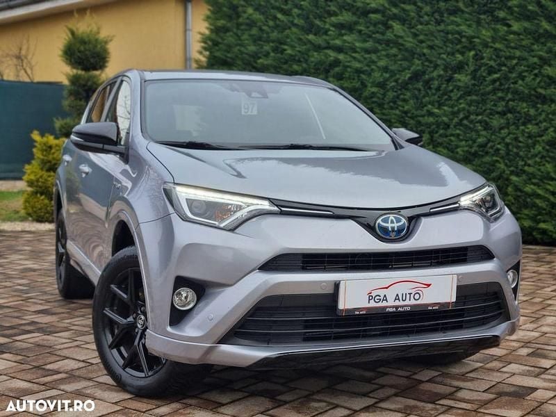Culoareargint Second-hand 2018 Toyota RAV4 Hybrid Executive SUV | 17.450 EUR (Preț bun) - Imagine 1/4
