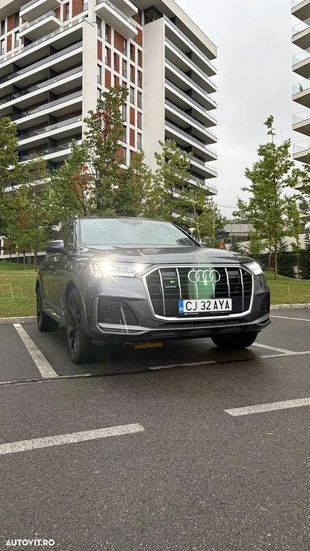 Culoareargint Utilizat 2020 Audi Q7 S-Line SUV | 47.699 EUR (Preț OK) - Imagine 1/4