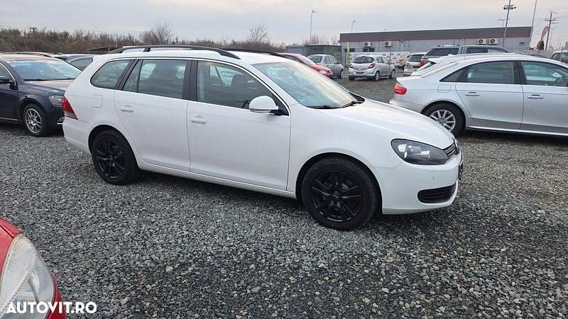 Culoarealb Utilizat 2010 VW Golf Break | 3.200 EUR (Preț bun) - Imagine 1/4