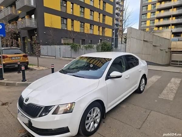 Utilizat 2017 Skoda Octavia Berlinǎ | 8.200 EUR (Super Preț) - Imagine 1/4