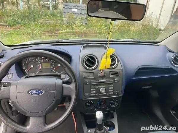 Utilizat 2006 Ford Fiesta Hatchback | 1.050 EUR - Imagine 1/4