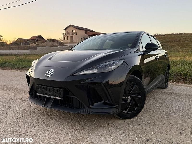 Culoarenegru Utilizat 2023 MG MG4 EV Explore Hatchback | 15.990 EUR - Imagine 1/4