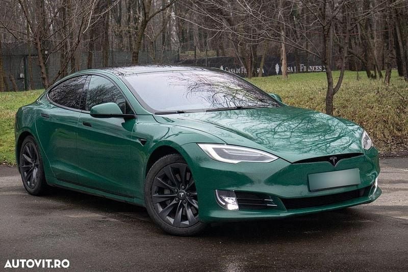 Second-hand Tesla Model S 396 kW (539 CP) 2019 Culoareverde Hatchback