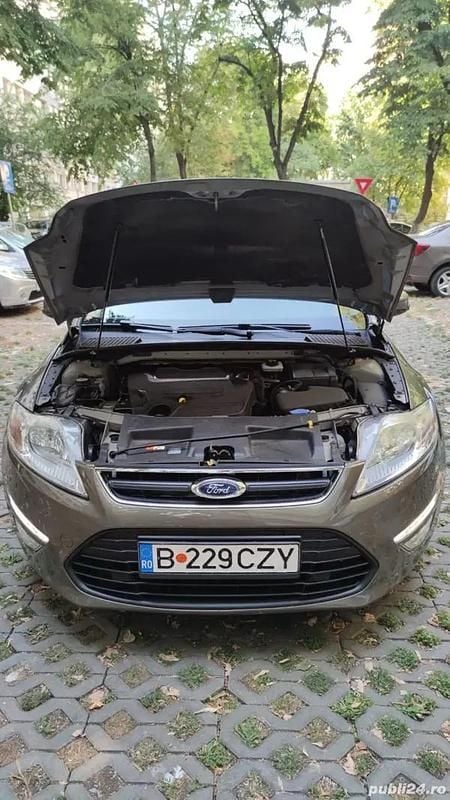 Second-hand Ford Mondeo 140 CP (102 kW) 2014 Alb Hatchback