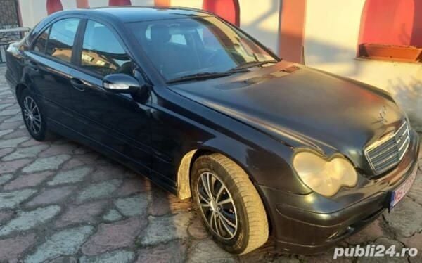 Utilizat 2001 Mercedes 220 Berlinǎ | 1.400 EUR (Preț bun) - Imagine 1/3