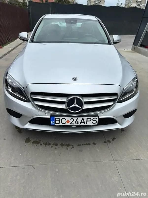 Utilizat 2018 Mercedes A220 Berlinǎ | 26.500 EUR - Imagine 1/4
