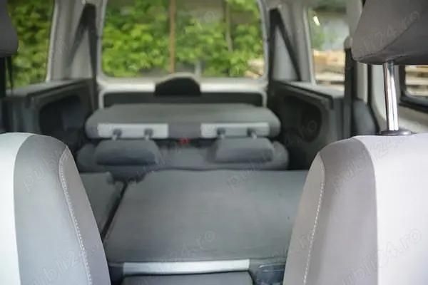 Utilizat 2011 VW Caddy Monovolum | 4.465 EUR (Puțin scump) - Imagine 1/4