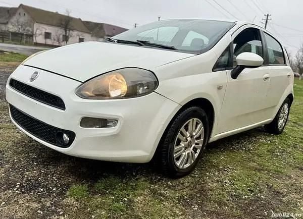 Second-hand Fiat Grande Punto 80 CP (58 kW) 2013 Hatchback