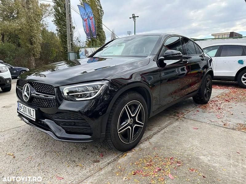 Culoarenegru Utilizat 2022 Mercedes GLC200 SUV | 49.990 EUR (Scump) - Imagine 1/4