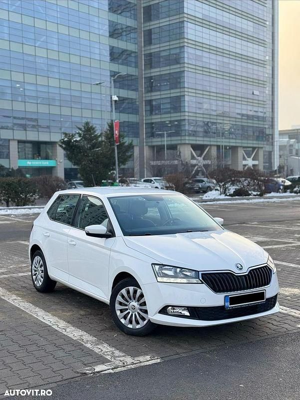 Alb Second-hand 2020 Skoda Fabia Ambition Hatchback | 8.890 EUR (Preț OK) - Imagine 1/4