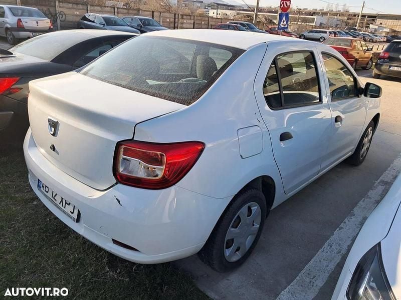 Second-hand Dacia Logan Ambiance 73 CP (53 kW) 2016 Culoarealb Berlinǎ