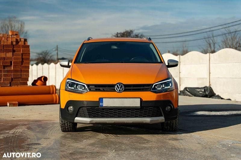 Culoareportocaliu Utilizat 2011 VW Polo Cross Hatchback | 6.500 EUR - Imagine 1/4