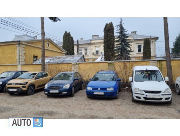 Albastru Utilizat 2000 VW Golf IV Hatchback | 1.250 EUR (Preț OK) - Imagine 1/4