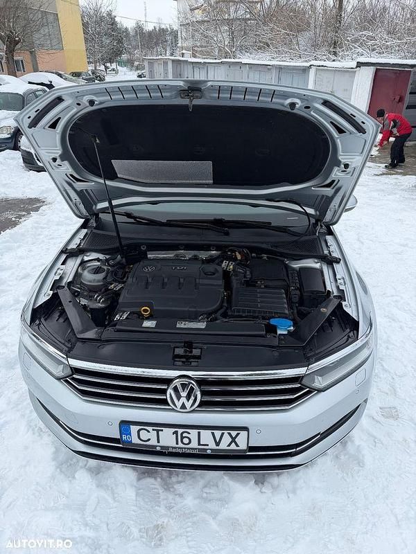 Second-hand VW Passat Highline 190 CP (139 kW) 2016 Culoareargint Break