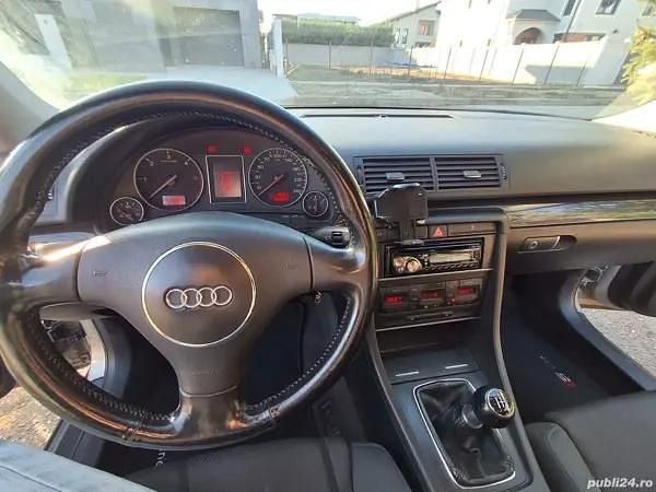 Second-hand Audi A4 130 CP (95 kW) 2001 Berlinǎ