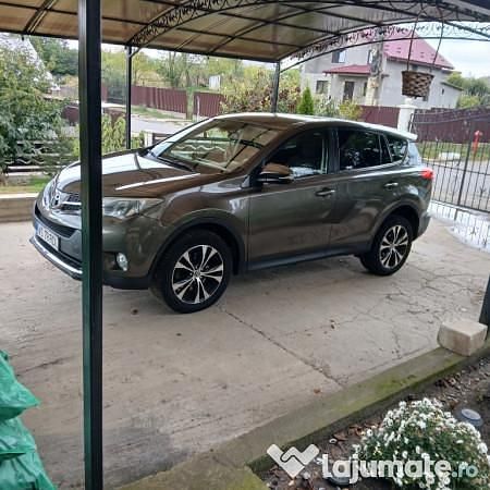 Second-hand 2014 Toyota RAV4 SUV | 11.500 EUR - Imagine 1/4
