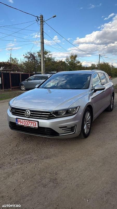 Culoaregri Utilizat 2016 VW Passat GTE Break | 11.500 EUR (Preț bun) - Imagine 1/4