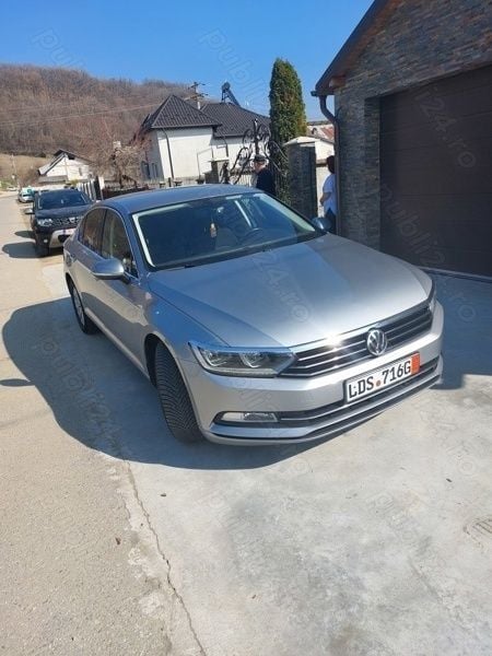 Argintiu Utilizat 2018 VW Passat Berlinǎ | 14.950 EUR (Preț bun) - Imagine 1/2