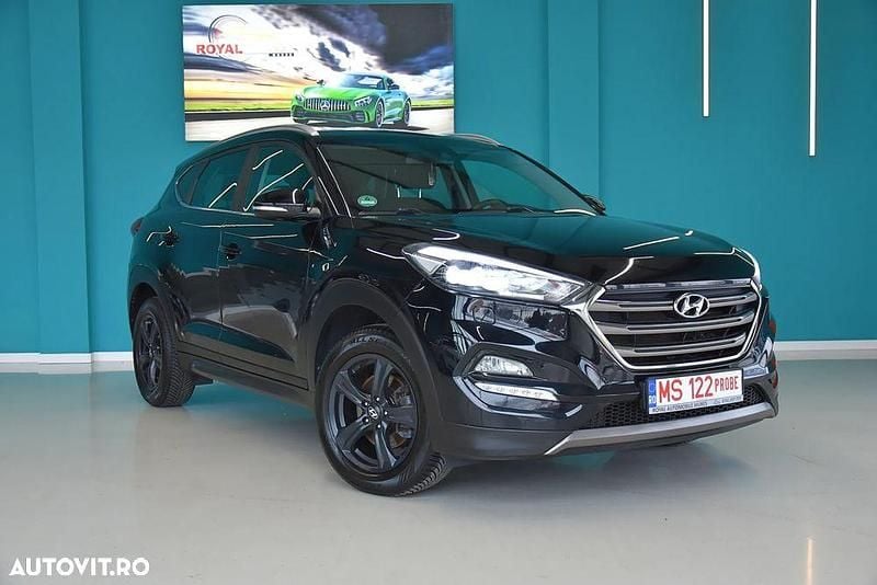 Second-hand Hyundai Tucson Style 116 CP (85 kW) 2016 Culoarenegru SUV
