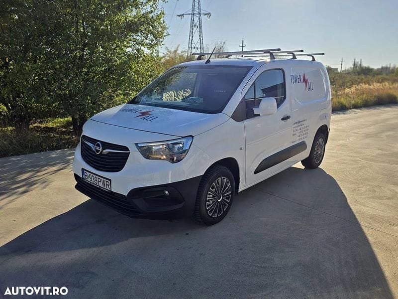 Second-hand Opel Combo 100 CP (73 kW) 2020 Culoarealb Monovolum