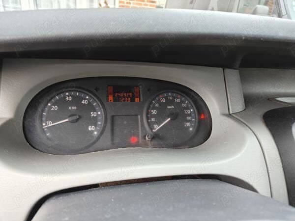 Second-hand Renault Trafic 114 CP (83 kW) 2010 Monovolum