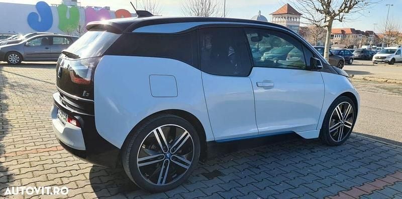 Second-hand BMW i3 125 kW (170 CP) 2019 Culoarealb Hatchback