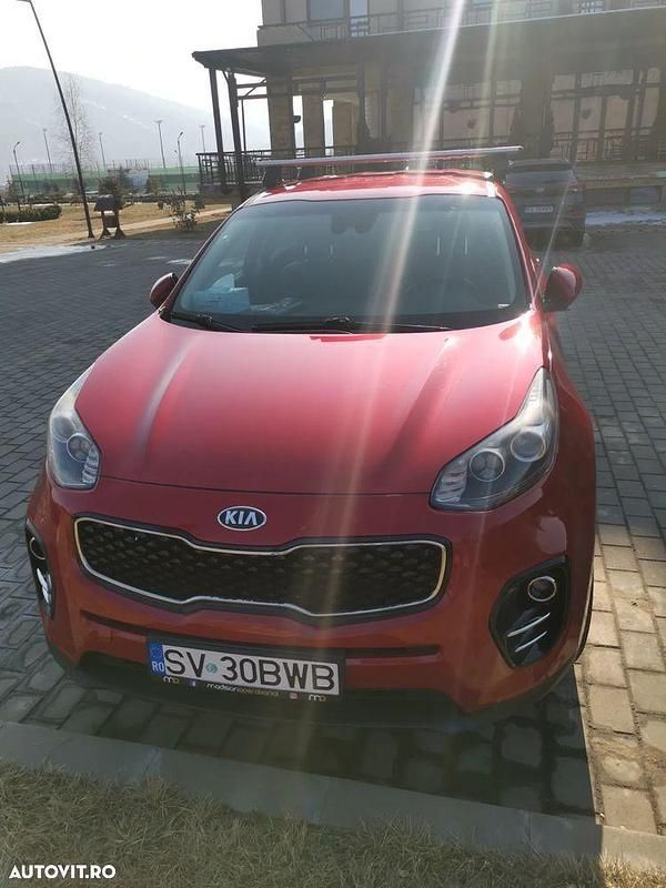 Rosu Utilizat 2016 Kia Sportage Style SUV | 11.500 EUR (Preț bun) - Imagine 1/4
