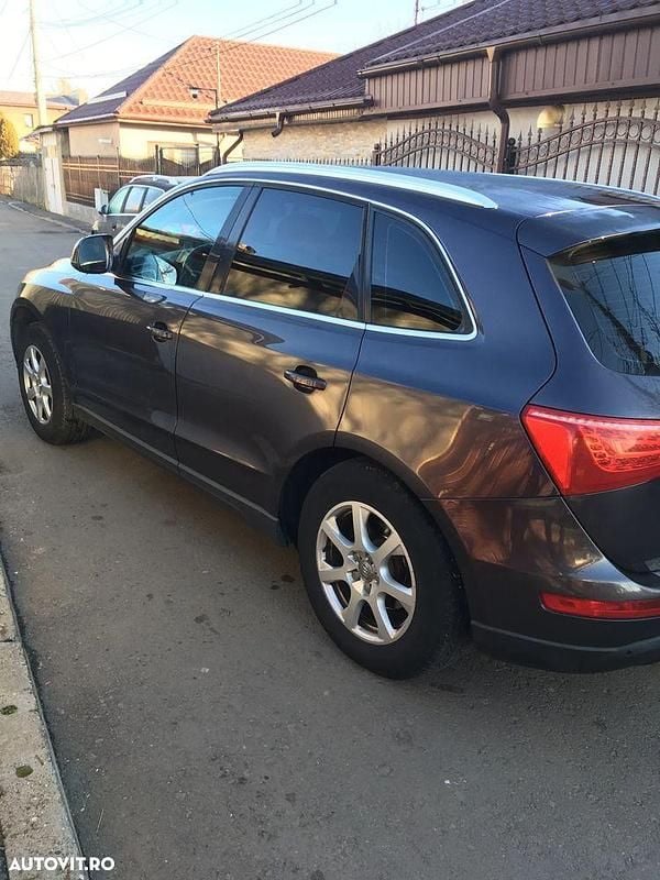 Second-hand Audi Q5 170 CP (125 kW) 2009 Culoarealte culori SUV