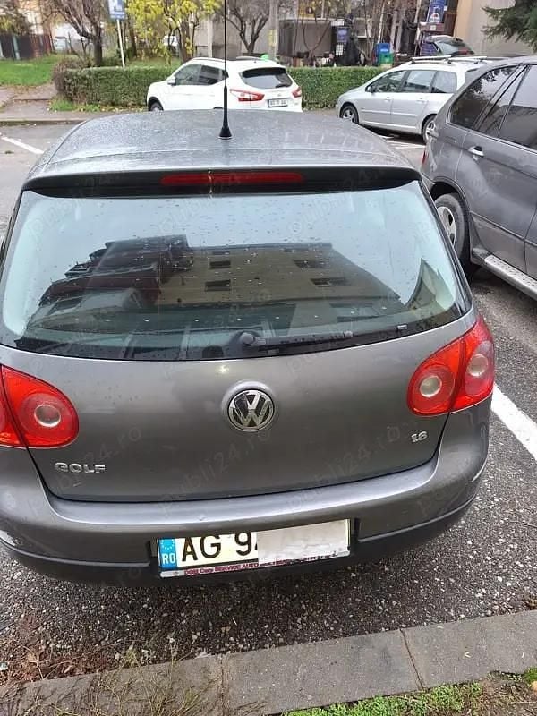 Utilizat 2008 VW Golf V Hatchback | 2.900 EUR (Preț OK) - Imagine 1/4