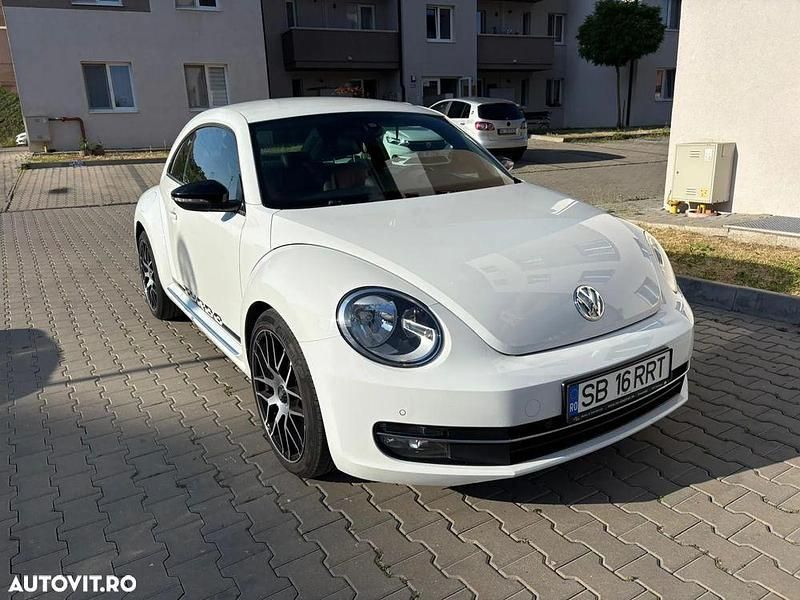 Second-hand VW Beetle Exclusive 200 CP (147 kW) 2011 Culoarealb Hatchback