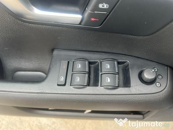 Argintiu Utilizat 2008 Audi A4 Berlinǎ | 3.950 EUR (Preț bun) - Imagine 1/4