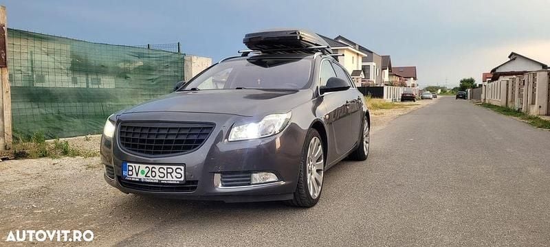Gri Utilizat 2012 Opel Insignia Cosmo Break | 6.650 EUR (Scump) - Imagine 1/4