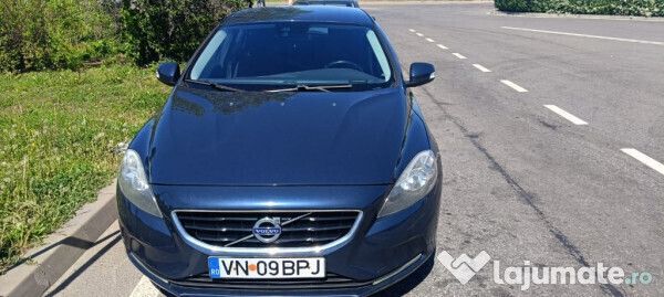 Albastru Utilizat 2015 Volvo V40 Break | 7.490 EUR (Preț bun) - Imagine 1/4