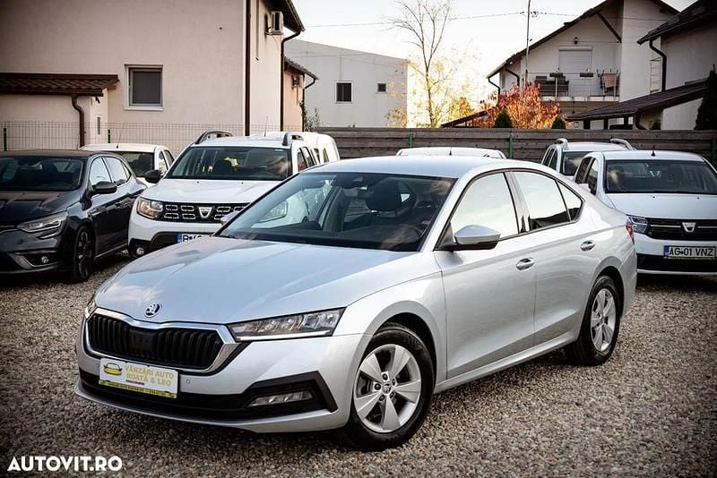 Culoareargint Utilizat 2021 Skoda Octavia Style Berlinǎ | 14.850 EUR (Preț OK) - Imagine 1/4