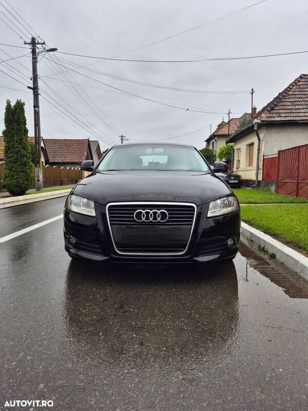 Negru Utilizat 2010 Audi A3 Ambition | 4.500 EUR (Preț OK) - Imagine 1/4