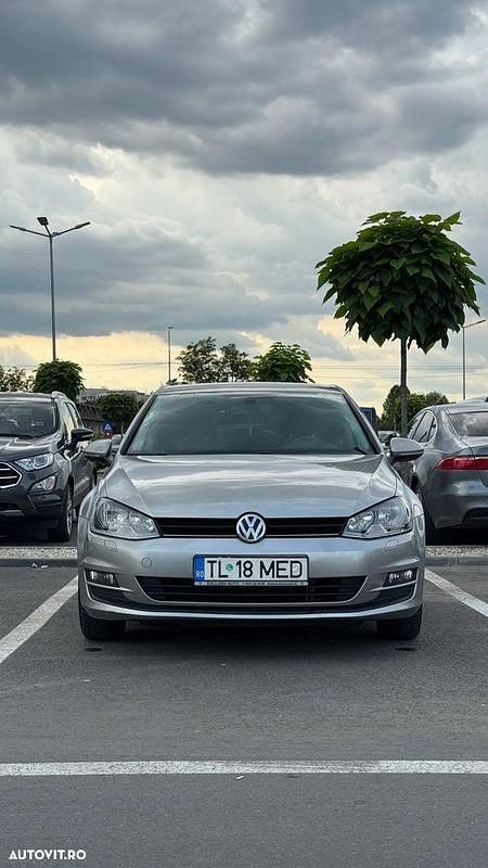 Argint Utilizat 2013 VW Golf VII Comfortline Hatchback | 9.200 EUR (Puțin scump) - Imagine 1/4