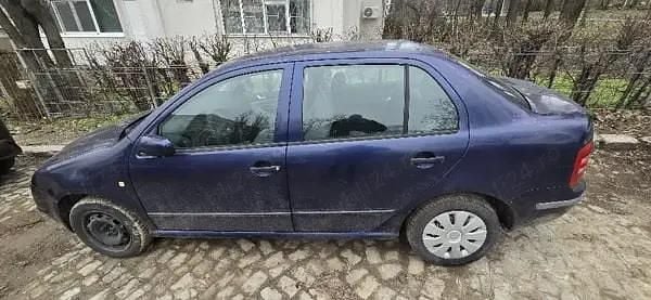 Second-hand Skoda Fabia 240 CP (176 kW) 2003 Albastru Berlinǎ
