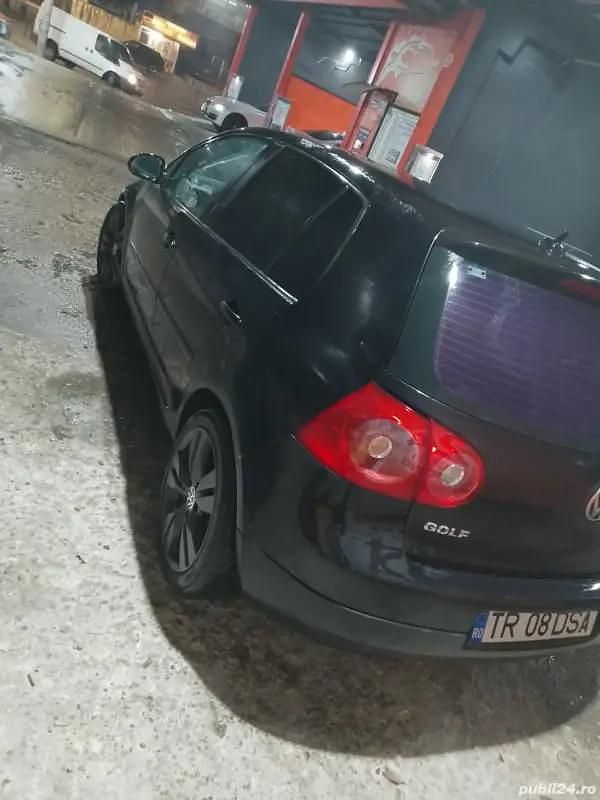 Second-hand VW Golf IV 140 CP (102 kW) 2005 Berlinǎ