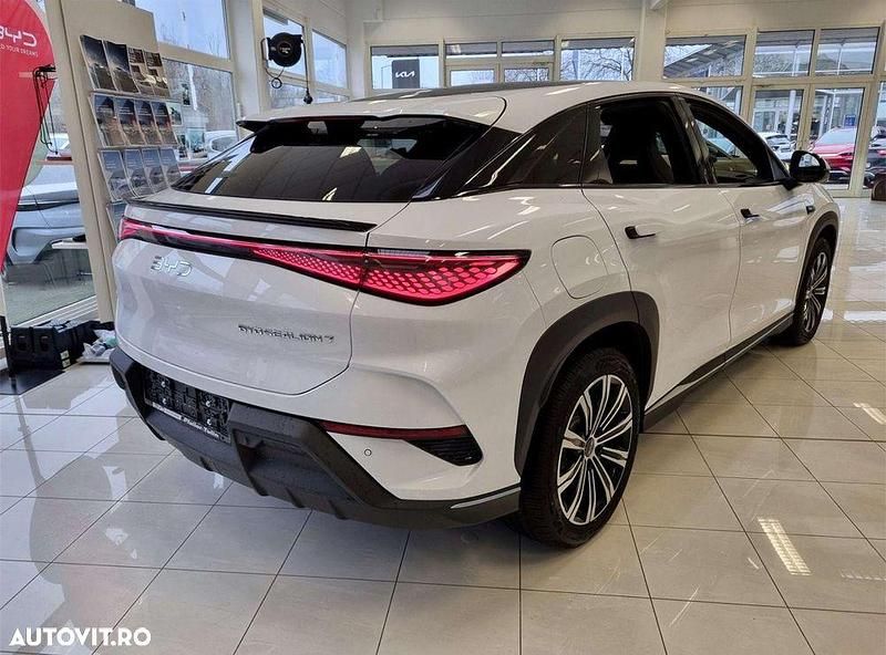 Second-hand BYD Sealion 7 404 kW (550 CP) 2025 Alb SUV