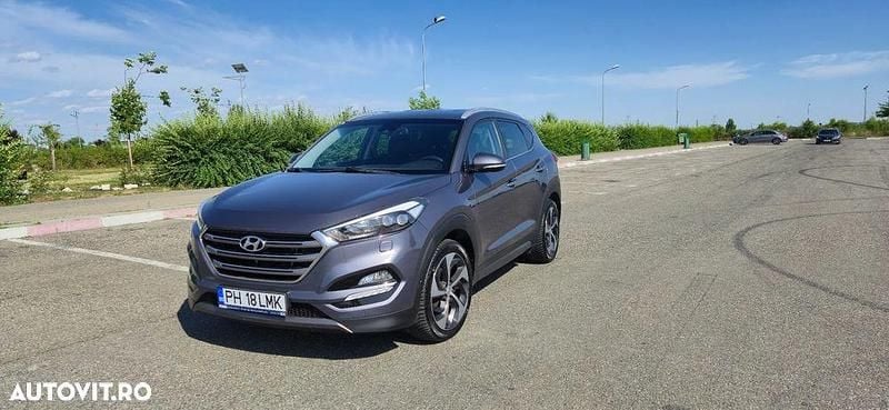 Gri Utilizat 2016 Hyundai Tucson Premium SUV | 13.900 EUR (Preț bun) - Imagine 1/4