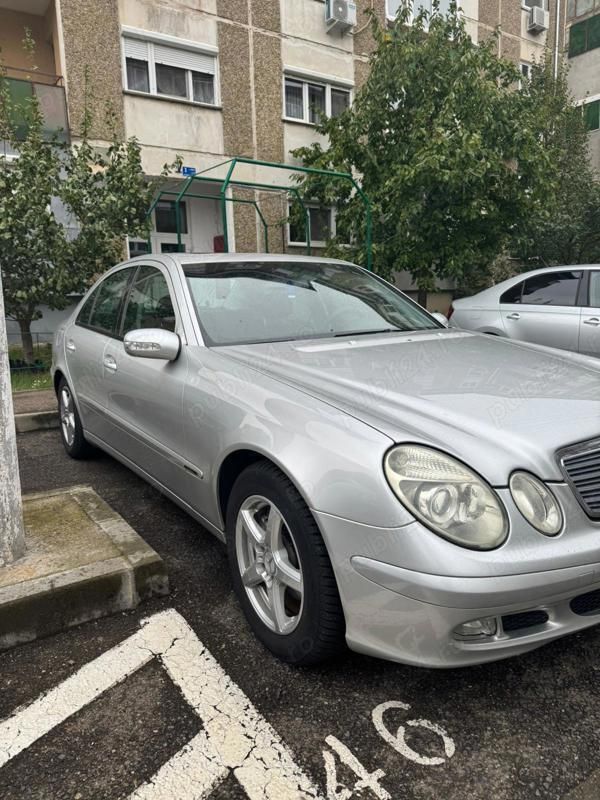 Second-hand Mercedes 200 170 CP (125 kW) 2004 Berlinǎ