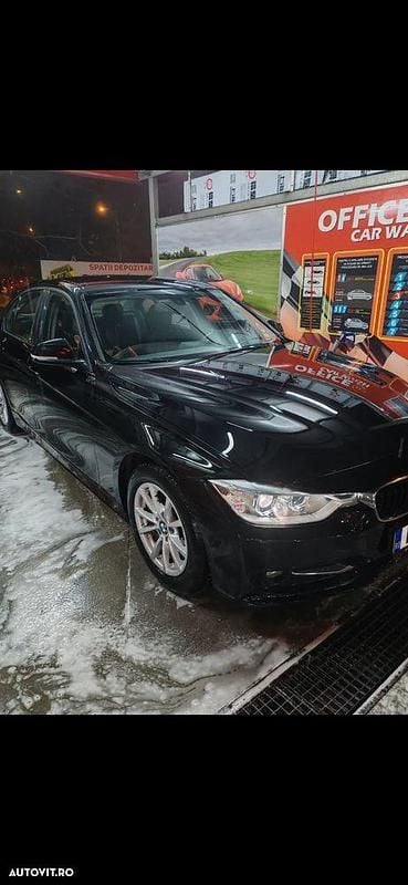 Culoarenegru Utilizat 2013 BMW 318 Sport Line Hatchback | 6.750 EUR (Preț OK) - Imagine 1/4
