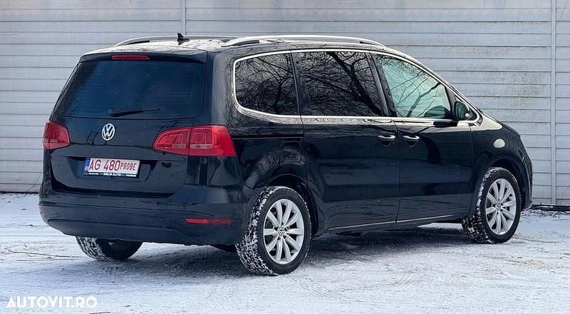 Second-hand VW Sharan Highline 140 CP (102 kW) 2011 Culoarenegru Monovolum