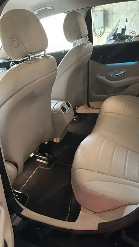 Utilizat 2017 Mercedes GLC250 SUV | 22.000 EUR (Super Preț) - Imagine 1/4
