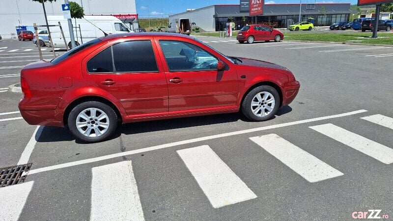 Visiniu Utilizat 2000 VW Bora Highline Berlinǎ | 2.200 EUR (Preț OK) - Imagine 1/2