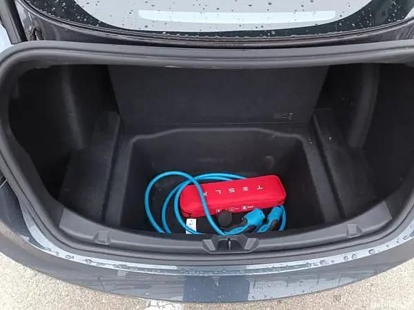 Second-hand Tesla Model 3 165 kW (225 CP) 2021 Berlinǎ